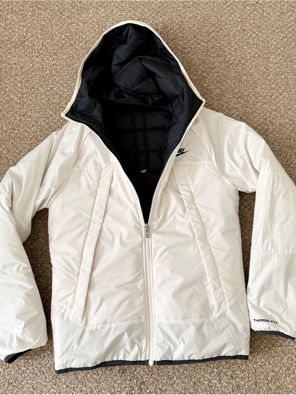 Nike Sportswear Therma-FIT
Legacy Men's Reversible Hooded
Jacket DH2783-030